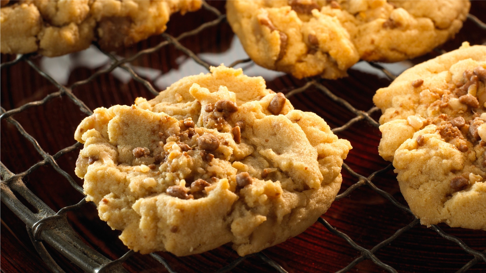 heath bits peanut butter cookies